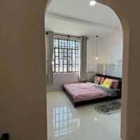 Căn hộ cho thuê cửa sổ trời  tại Nguyễn Gia Trí – Đầy đủ tiện nghi, thoáng mát, giá tốt!