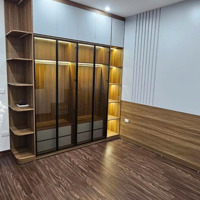 1 Căn Duy Nhất, Đống Đa, Ôtô Đỗ Cửa, Nhà 4Tầng,Diện Tích45M,Mặt Tiền4,1M, Giá Bán 15,3Tỷ.