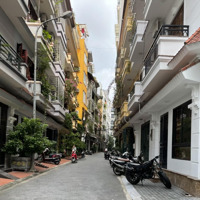 Hiếm! Phân Lô Ba Đình, 1 Nhà Ra Phố, 2 Thoáng, Vỉa Hè, 2 Ô Tô Tránh 55M2 5Tmặt Tiền4,5M Giá Bán 20 Tỷ