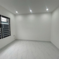 Chính Chủ Bán Nhà 3 Tầng Oto Đỗ Cửa