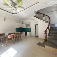 Bán nhà Ngã Tư Sở, quận Thanh Xuân, 40m2, 5 tầng, ngang 4.5m, hơn 6 tỷ