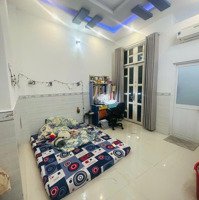 Nhà Bán - 4 Tầng - 5X9M - Hẻm Ôtô - Tôn Thất Thuyết - Quận 4 - 5 Tỷ Hơn