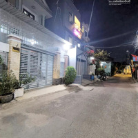 Bán Nhà Mtkd - Vừa Ở Vừa Cho Thuê 10 Triệu/Tháng - Ngay Phạm Văn Đồng - Ngang 4.7M - 82M - Nhình 7 Tỷ