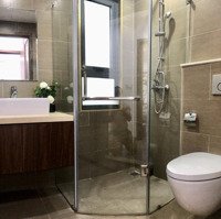 Gia Đình Bán Căn 2 Ngủ 2 Vệ Sinh 100M2 Tòa Phú Gia. Ban Công Đông Nam, Tầng Đẹp, Sổ Đỏ. Giá Bán 6,3 Tỷ