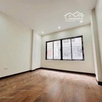 Siêu Phẩm Cầu Giấy - 40M2 X 5 Tầng - Phân Lô Ô Tô - Thang Máy Xịn - Kinh Doanh
