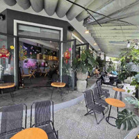 Sụp Hầm Lô Gốc 2 Mặt Tiền Đường 10.5 Sát Bãi Tắm Tân Trà - Trường Sa