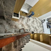 Hoa Hậu Hai Bà Trưng - Seri 8 Căn Xây Mới Tinh Thang Máy - Trước Nhà Ngõ Rộng Thênh Thang