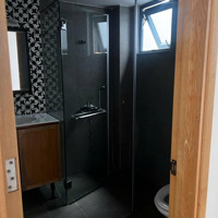 Bán Gấp Nhà Mặt Tiền Hẻm Xe Hơi Đường Quốc Hương, Thảo Điền Q2,Diện Tích5,3X25M, Trệt, 2 Lầu, 4 Phòng Ngủ 5Wc
