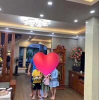 Bán nhà Kim Giang, Hoàng Mai, 102m2, 4 tầng, MT5m, ngõ ô tô nhỉnh 19 tỷ