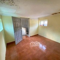 Ngõ 250 Kim Giang 35M2 - 4T - Mt: 9.5M - Ô Tô Đỗ Cạnh Nhà - Cạnh Hồ, Mặt Sau View Sân Chơi