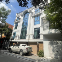 Cho Thuê Liền Kề Kđt Yên Hoà. 100M2 , 4.5 Tầng, Cách Đường Trần Kim Xuyến 70M. 0971,,342965