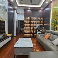 Bân nhà Trần Cung 60m2 nhà đẹp 3 thoáng nội thất xịn thang máy 13 tỷ
