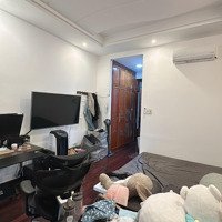 Nhà Bán Tân Bình Khu Bầu Cát Nổi Tiếng Sg Xưa Và Nay.diện Tích65M2 , 4 Tầng + Sân Thượng , Xe Hơi Thông.