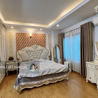 Bán Nhà Riêng Phạm Văn Đồng- Lô Góc - Mặt Tiền Bề Thế - Nội Thất Châu Âu - 30M Ra Mặt Phố 32M2 X 6T