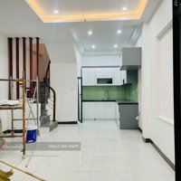 Bán Nhà 31M2 X 5 Tầng ,Ô Tô Đỗ Cổng ,Xây Đơn Lập , Giá Bán 4.6 Tỷ , Liên Hệ: 0865137078