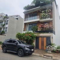 Cực Hiếm ! Bán Căn Biệt Thự Siêu Đẹp Vị Trí Quận 2 8X20 Công Nhận 160M2 Xây Dựng 3 Lầu Giá Chỉ 35Ty