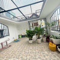 Nhà Hẻm Xe Hoi Giá Hợp Lý Nội Thất Cao Cấp