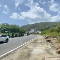 Bán Đất Đường Phạm Văn Đồng, Vĩnh Hoà, Nha Trang. Diện Tích: 618M2. Sổ Hồng. Giá: 75 Triệu/M2. Liên Hệ:0948918580