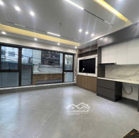 Bán Nhà 45M Phố Trạm . 6 Tầng Thang Máy Gara Ô Tô. Ngõ Thông.