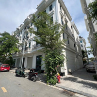 Mặt Tiền 7M -- Nhà Thô Luxury -- Đón Thông Cầu Vượt Xa La
