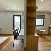 Căn Hộ 1 Phòng Ngủban Công Rộng Thoáng Ngay Trung Tâm Quận 7, Giáp Q4, Q8