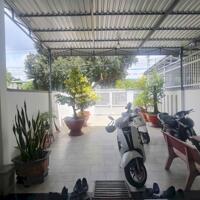 bán đất kèm nhà còn mới ở ngay, diện tích 273m2 lô 2 nguyễn công trứ, P.Tân An, TX LaGi,  Bình Thuận. Giá Ngợp