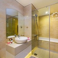 Chung Cư Cao Cấp Oriental Plaza, 74M2, 2 Phòng Ngủ Cần Bán Gấp Sổ Hồng Đầy Đủ