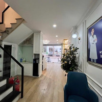 Toà Nhà Vip Hoàng Cầu : 65M2 7 Tầng -Mặt Tiền5M - Thang Máy - Sổ Vuông - Kinh Doanh Ngày Đêm