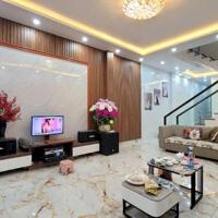 Cho thuê nhà mặt đường An Hưng gần chợ Quán Toan , full đồ làm văn phòng , chuyên gia ở