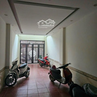 Kinh Doanh Siêu Đỉnh - Ccmn Cực Đẹp 12 Phòng, Thang Máy, Ô Tô Đỗ Cửa, Dòng Tiền Ổn Định.