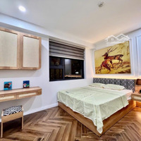 Bán Căn Góc Chung Cư Eurowindow - 27 Trần Duy Hưng- Full Nội Thất Nhập Khẩu. Diện Tích 68M2 2Pn2Vs.