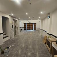 Cần bán gấp nhà dòng tiền cao phố Âu cơ 90m2, 6T, 20P khép kín đủ đồ, thang máy giá tốt