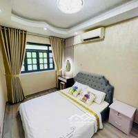 Chủ Ngộp ! Cần Bán Nhà Quận 1 Đường Nguyễn Thị Minh Khai Giá 4Tỉ250 82,8M2 (4,6*18).Sổ Sẵn.