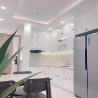Chính Chủ Cần Bán Gấp Căn 3 Phòng Ngủfull Đồ,Sẵn Sổ Giao Dịch. Giá Bán 5.2 Tỷ