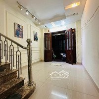 Tầm Giá Nhà Đẹp Lý Văn Phức Đống Đa - Trung Tâm - Sát Phố - Dân Xây Chắc Chắn Ở Luôn .