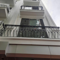 Bán Gấp Trong Tuần, Nhà Chính Chủ - Phố Trạm, Long Biên - Giá Rẻ Nhất Khu Vực