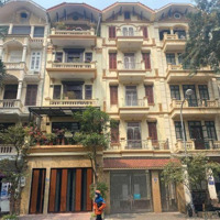 Chính Chủ Bán Nhà Liền Kề Mặt Phố Xuân Quỳnh, Phường Trung Hoà, Diện Tích: 70M2 X 5T Mt: 5M
