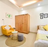 Studio ban công, thang máy cho thuê gần chợ Bến Thành, công viên 23/9