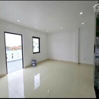 Bán Nhà Phố Đàm Quang Trung - Gần Siêu thị Aeon Long Biên. Lô Góc - Thang Máy.