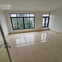 Cho Thuê Nhà Phúc Diễn,Diện Tíchđất 400M, Xd 90M, 3,5 Tầng,Mặt Tiền10M, Ngô Tô Tránh