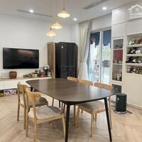 Cho thuê CC 4PN, 3VS, 170m2, 52 triệu, ở Ciputra, Tây Hồ, HN siêu hot!