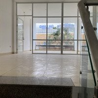 Chính Chủ Cho Thuê Nhà Mặt Phố Phố Huế . 120M X 3T ,Mặt Tiền,5M . Giá Bán 60 Triệu. Góc Ngã Tư, Vỉa Siêu Rộng