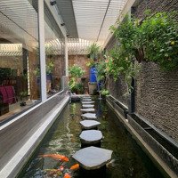 Biệt Thự Chủ Xây Tâm Huyết,Để Lại Hết Ntcc,Dt 10X18M Bên Sông Sài Gòn P Hiệp Bình Chánh Tp Thủ Đức