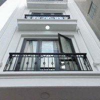 Cho Thuê Nhanh Nhà Riêng Tại Phố Đào Tấn,Diện Tích55M2 X 5 Tầng, Full Đồ.giá Thuê Chỉ 13 Triệu/Tháng