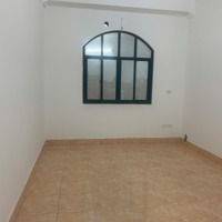 Cho Thuê Nhà Yên Lạc:diện Tích88M X 4,5 Tầng.mặt Tiền4M. Nguyên Căn, 4 Phòng Ngủ, Nội Thất Cơ Bản
