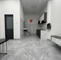 Cho Thuê Nhà Liền Kề 2 Phòng Ngủmới 100% Gần Trường Tiểu Học Phú Hoà