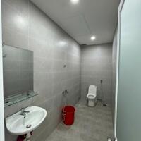 Bán căn nhà đẹp hẻm rộng 3m bên hông nhà thờ chợ mới cách đường chính Lương Định Của 400m xã Vĩnh Ngọc Nha Trang