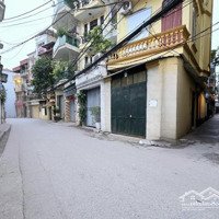 Bán Nhà C4 Phố Hoa Lâm Diện Tích 50M2, Mặt Tiền Rộng, Ngõ Ô Tô Thông.