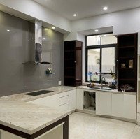 Nhà Phố Căn Góc Hông Công Viên Cây Xanh, View Trước Nhà Công Viên Lớn Full Nội Thất Giá Bán 30 Triệu.