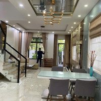 Nhà Phố Căn Góc Hông Công Viên Cây Xanh, View Trước Nhà Công Viên Lớn Full Nội Thất Giá Bán 30 Triệu.